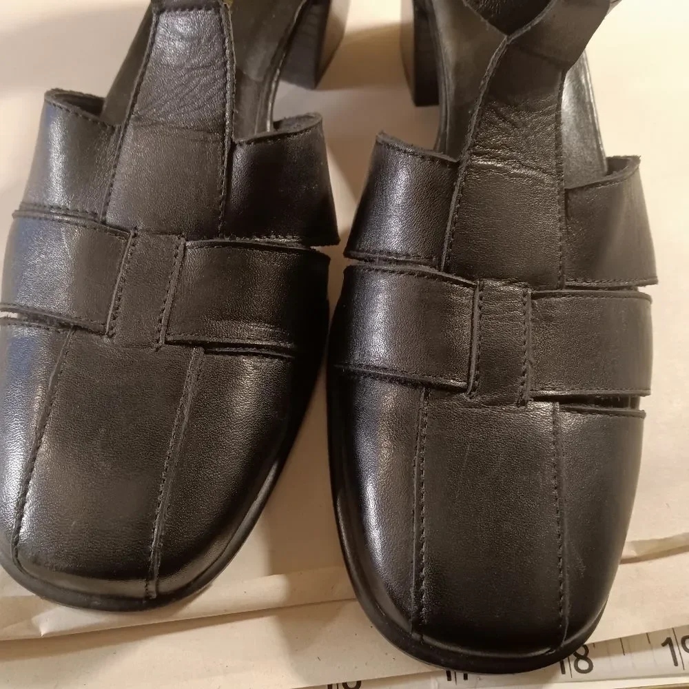 Easy Spirit Black Leather Chunky Heel Maryjane Shoe 7